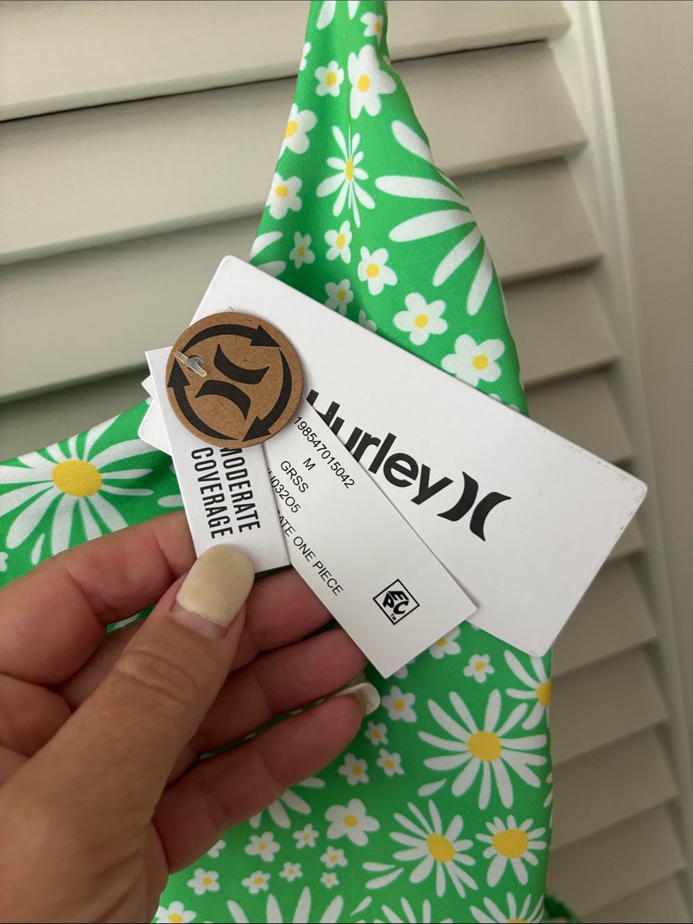 Hurley Green Daisy-Print One-Piece Swimsuit - Picture 2 of 6